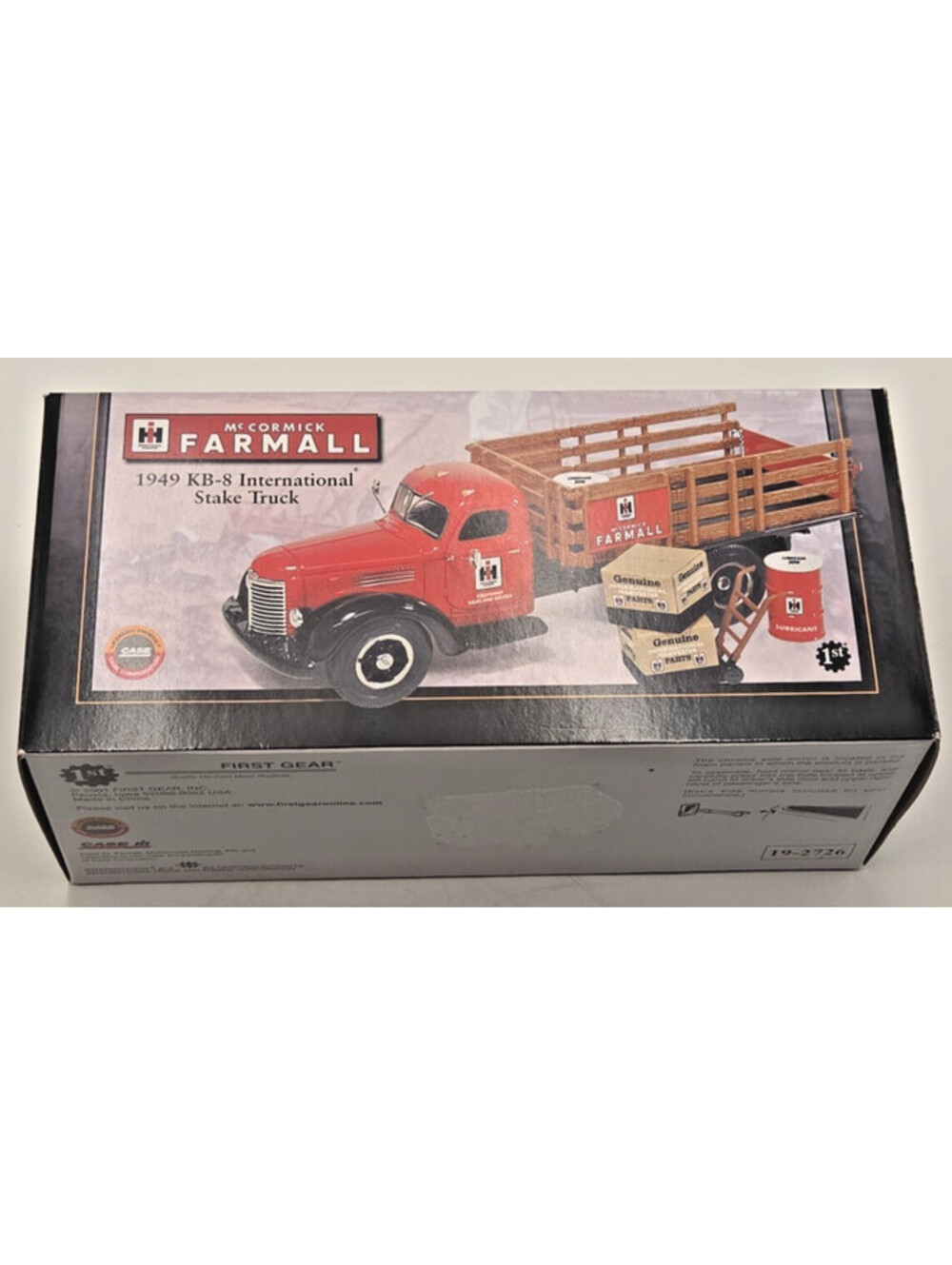 First Gear McCormick Farmall 1949 KB-8 Stake Truck 1:34 Diecast 19-2726 NIB